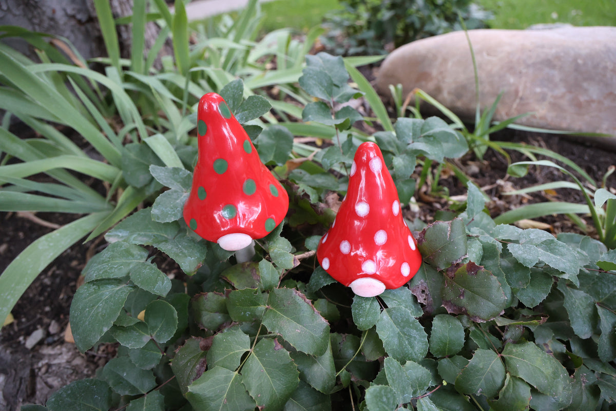 Gnomyz — Christmas — handcrafted ceramics by JJ Potts